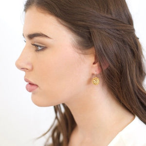 Small Lace Pod Earrings - Gold