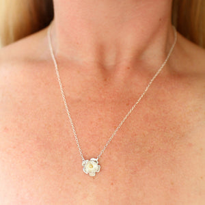 Mount Cook Lily Necklace - Silver & Gold