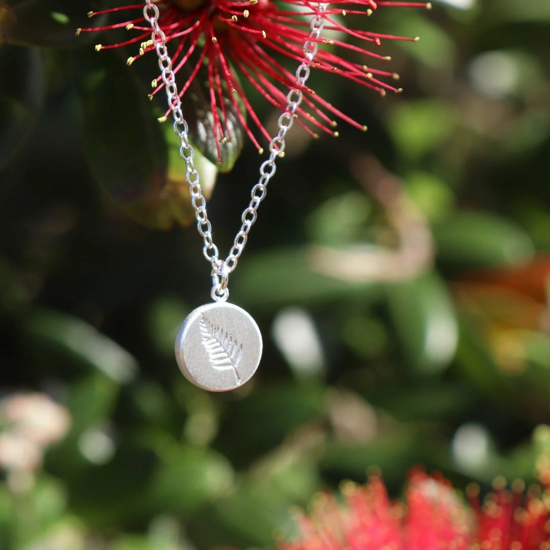 Round Fern Necklace Silver