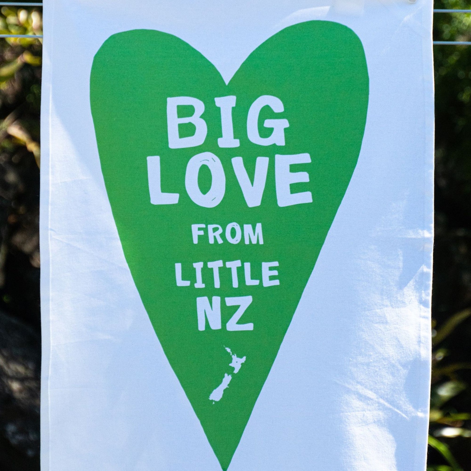 Tea Towel - 'Big Love from little NZ'