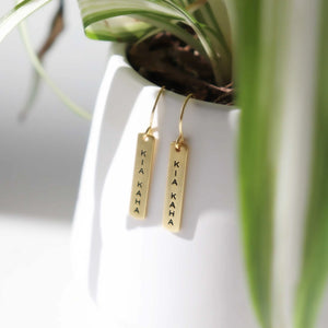 Te Reo Kia Kaha Earrings Gold