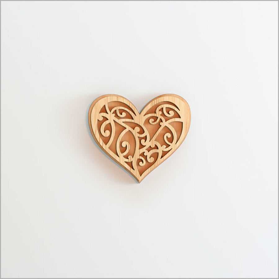 Magnet - Kowhaiwhai Heart, Bamboo