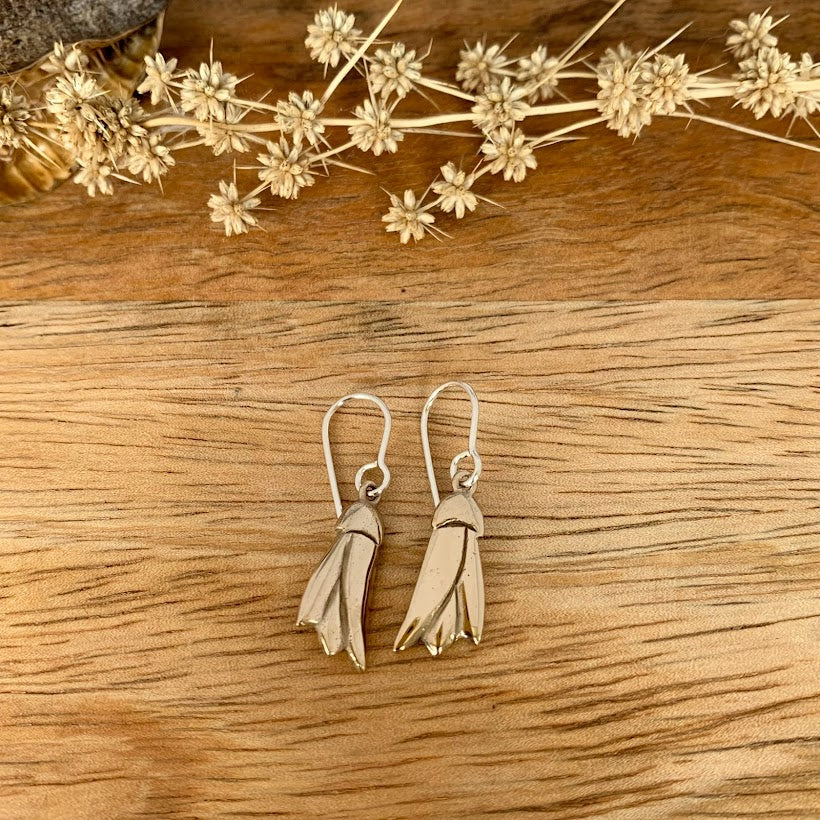Kowhai Flower Earrings - Bronze